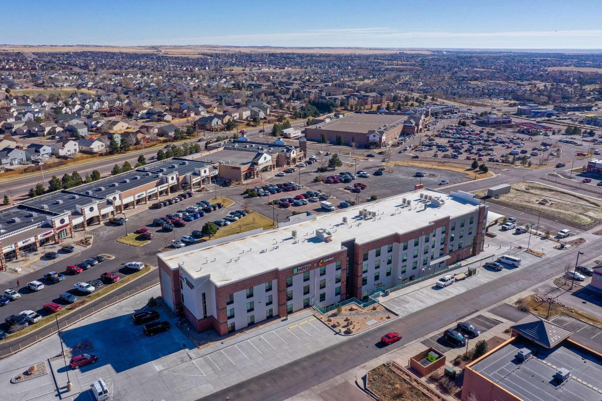 Comfort Suites Colorado Springs East -Medical Center Area Exterior foto